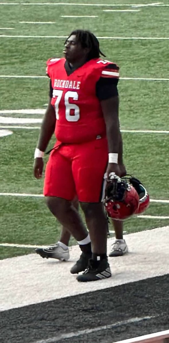 Obstacles = Opportunities 
Problems = Possibilities 
#BigShank #BigTank #OFFERSZN

I Demand a Double Team!!