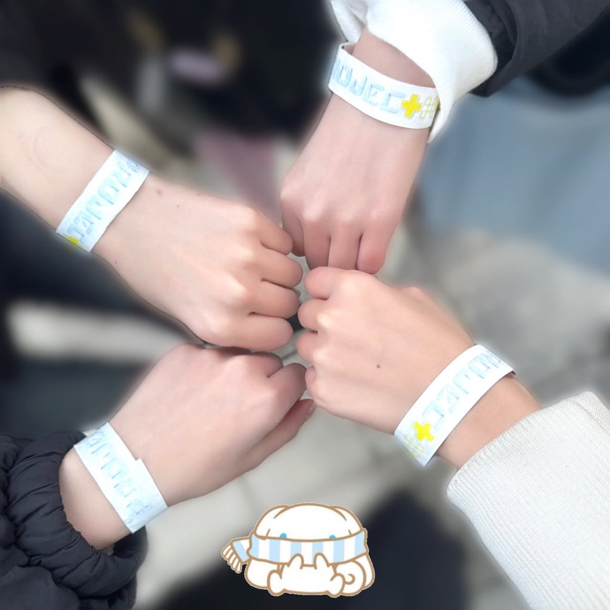 리✦ tweet media