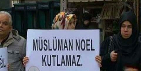 Müslüman Noel Kutlamaz" diyenler:

"Müslüman Kul Hakkı Yemez"
"Müslüman Hırsızlık Yapmaz"
"Müslüman Yolsuzluk Yapmaz"
"Müslüman Kardeşine Zulmetmez"
"Müslüman Yalan Söylemez"
"Müslüman İftira Atmaz"

deyin, 
alnınızdan öpelim...!

#yeniyıl2025
#2025YeniYıl