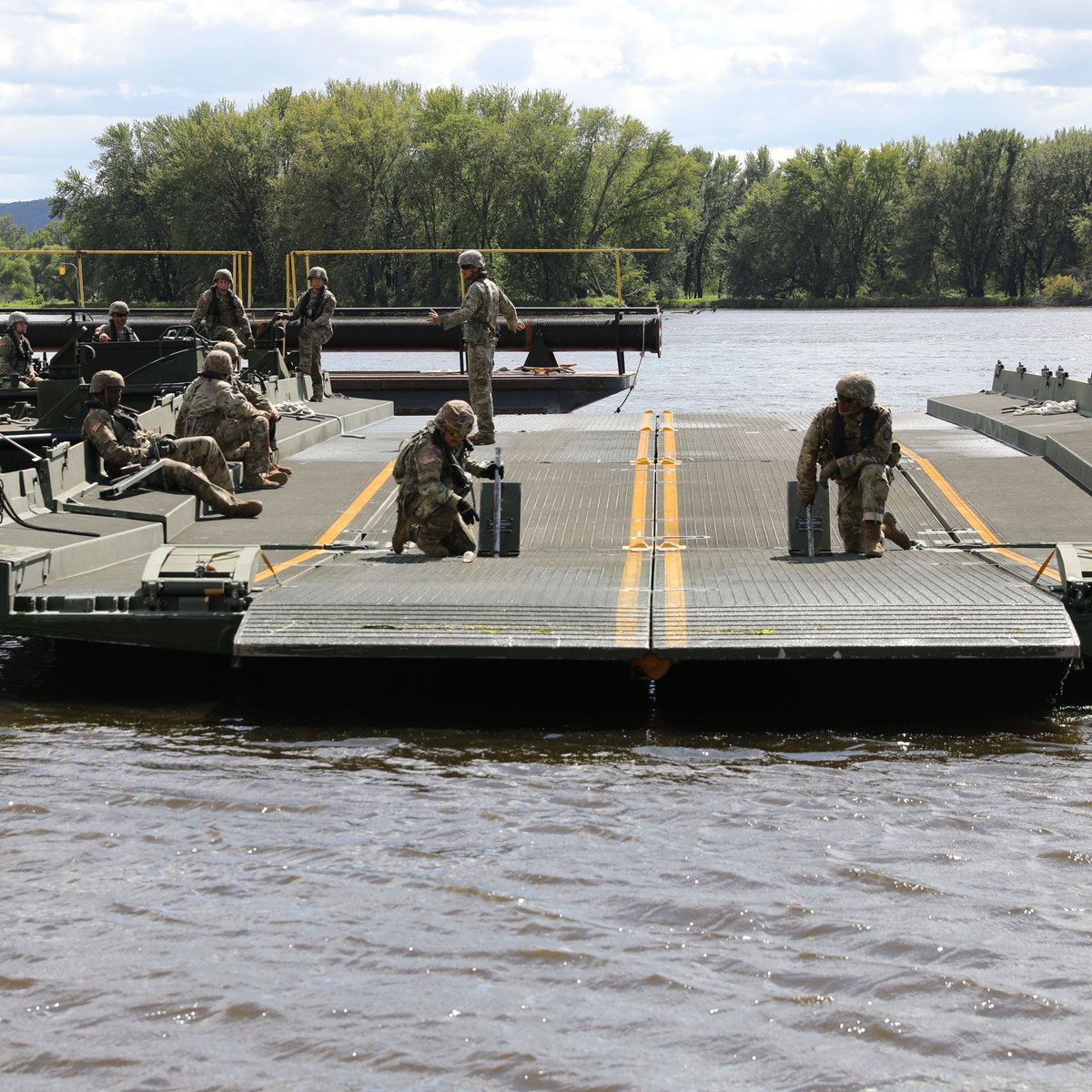 USArmyReserve's tweet image. Here are some #USArmyReserve exercise highlights from the 2024 #YearInReview photos.

Check out all the photos here!  usar.army.mil/YearInPhotos/ 

#ArmyLife
#CombatReady