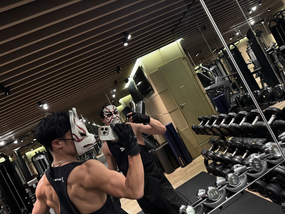肉体派として今後も頑張って参りたいと思っております。 引き続き