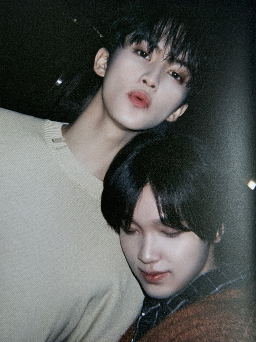 "going into 2025 with the same boy i fell in love along the way since 2013" ‹𝟹