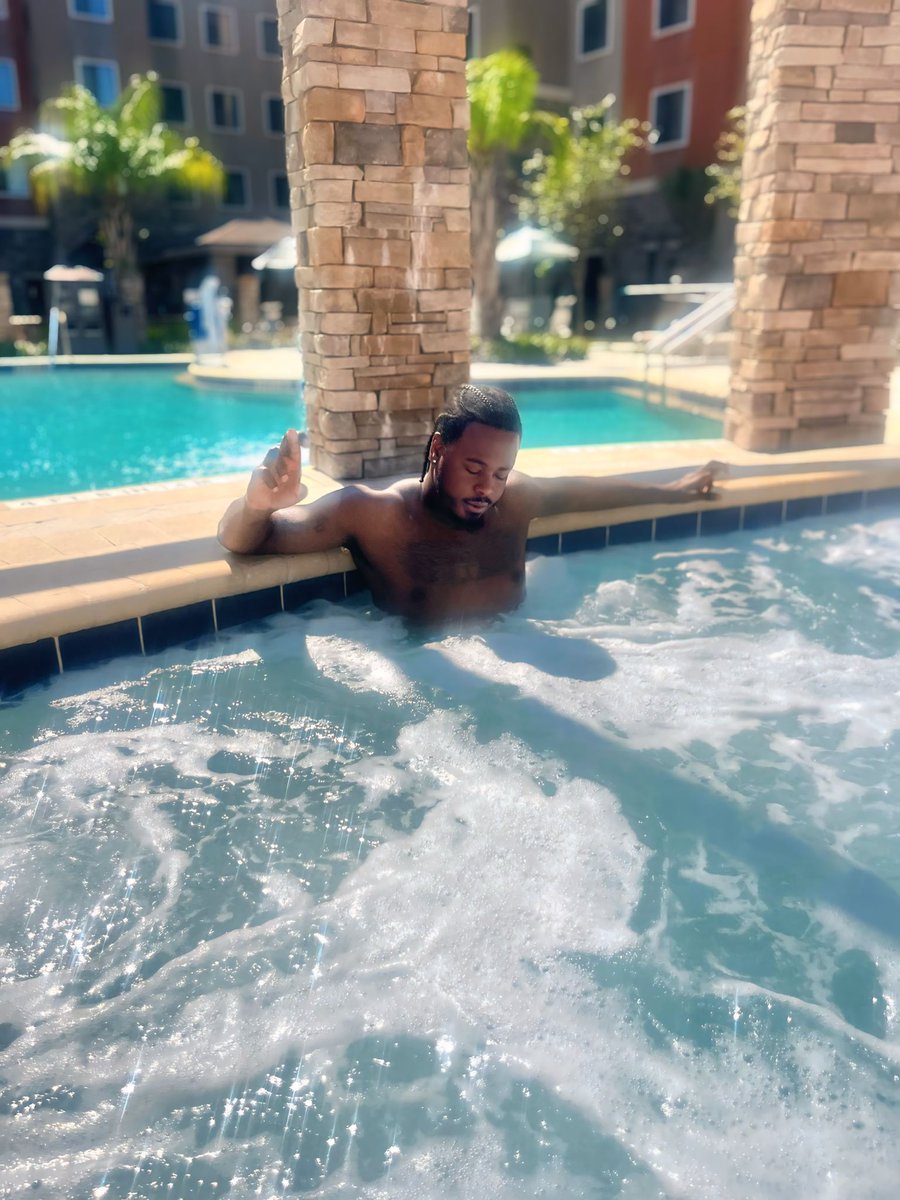 Bwill_2LIVE's tweet photo. State to state, I been living🍾 Florida Dump https://t.co/OM3opj44rb