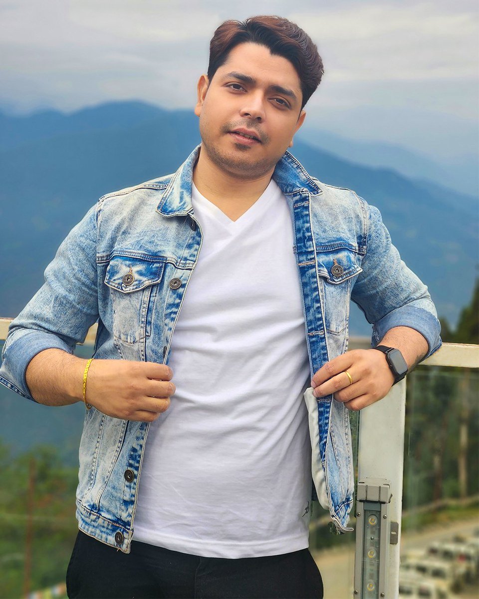 arindamafilm's tweet image. Pelling 🏞
Pelling  Sky Walk | Pelling Glass Bridge
#pelling #sikkim #sikkimtrip #skywalkpellingsikkim 
#arindam #Banerjee #arindambanerjee #arindambanerjeelifestyle 
[ India , Sikkim , Pelling , Pelling Sky Walk, Pelling glass bridge,
Arindam Banerjee, arindambanerjeelifestyle ]