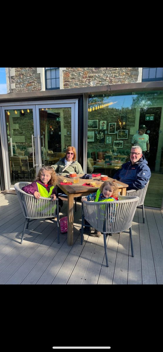 lockkeeper's tweet image. Give back to your community this Saturday and join the Wombles on their litter pick around Keynsham. They have lots of equipment for you to borrow, and hot drinks &amp;amp; cakes after at ours, so all you need to bring is yourself and a smile. Meeting at 9am in the Lock Keeper car park.