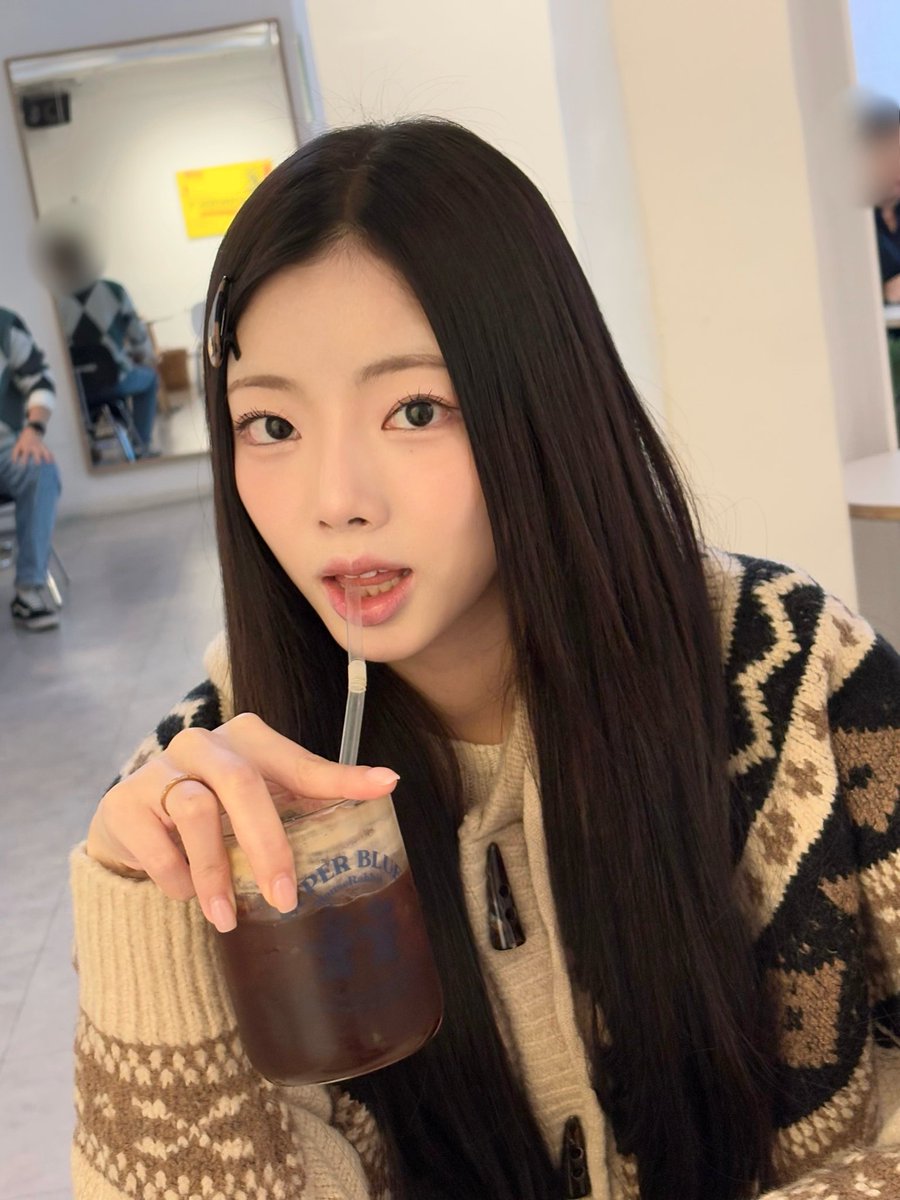 고으니로 가득한 한 해 행복했어🥺🫶🏻
내년에도 잘 부탁해🤍