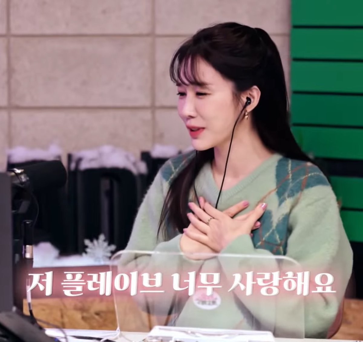 notyet_dobi's tweet image. 새해기념 비계오실분 괍니다~.~
ㅂㅊ언급X ㅇㅍㅅ는 저는 따로가져오진 않는데 님이 몰드시든👍
제 탐라엔?없겟지만? 행구마시러요 회사욕잇더요
비계에서 생활하구잇어요~~