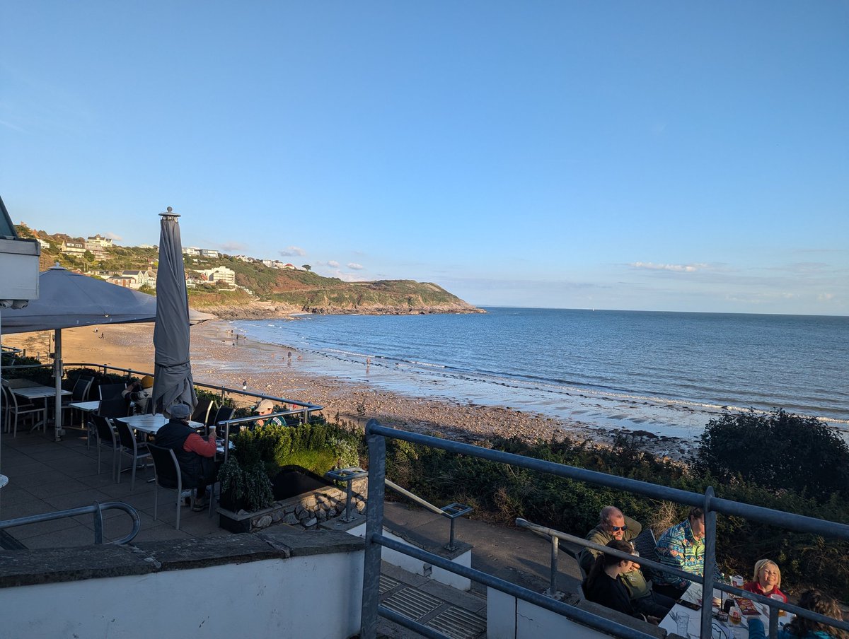 sarabethan23's tweet photo. Calm before the storm. A brief bit of sun and an icy dip. Lovely view as always from the hut. https://t.co/U1E9lfQQbd