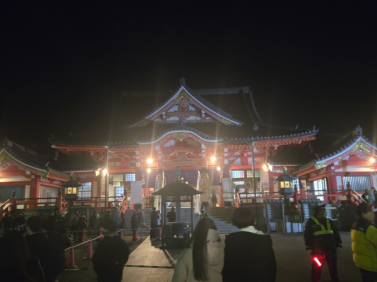 avabei's tweet image. カウントダウン待ち⛩️