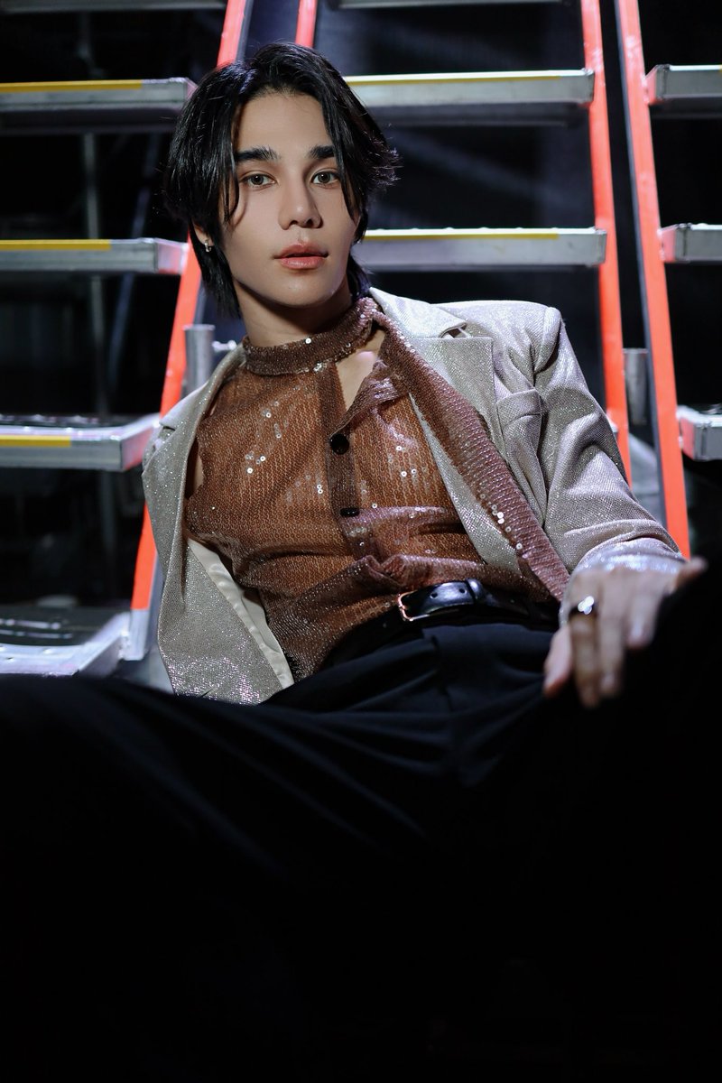 studio_onsaturn's tweet image. วันนี้เธอว่างไหม มาเริ่มต้นปีใหม่ด้วยกันนะ

#AmazingTHcountdown2025xJeffSatur
#AmazingThailandCountdown2025
#JeffSatur