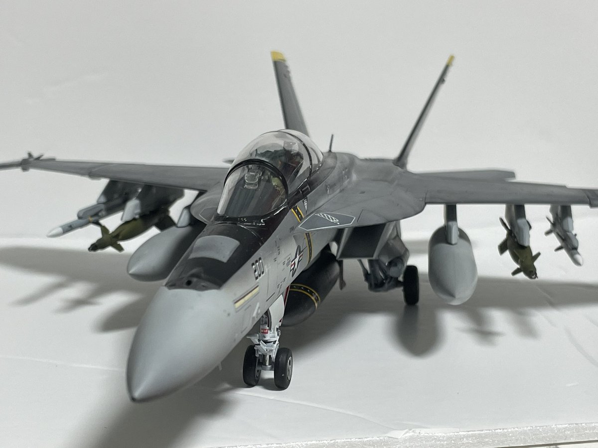 tamon_at_21's tweet photo. Meng 1/48 F/A-18F
#meng #F/A-18F #プラモデル
#USN #スパホ　#ホーネット　#ライノ https://t.co/Z8tnKDV45m