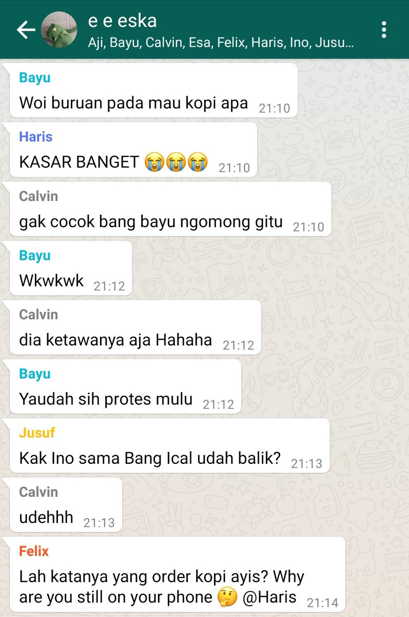 eskalokal's tweet photo. Momen setahun sekali https://t.co/OVLAQy1Ceb