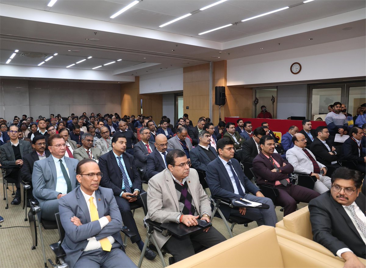 pnbindia's tweet photo. PNB Parivar bids a heartfelt farewell to MD & CEO, Shri Atul Kumar Goel - a visionary leader and an incredible mentor. Your exceptional vision, unwavering dedication, and inspiring guidance have left an indelible mark on all of us.

Wishing you immense success, good health, and happiness in all your future endeavours!

#Farewell #Banking #PNB