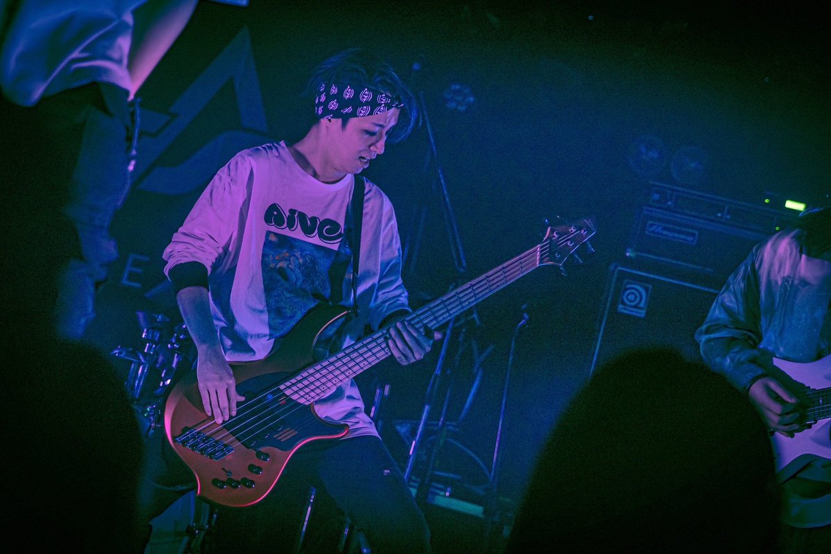 AKI__AS's tweet image. あけましておめでとうございます。
去年も大変お世話になりました。

2025年も、何卒よろしくお願い申し上げます。

今年はアナストとして、ベーシストとして精進いたします。

とりあえず一旦、酒を呑みます。
#anotherstory