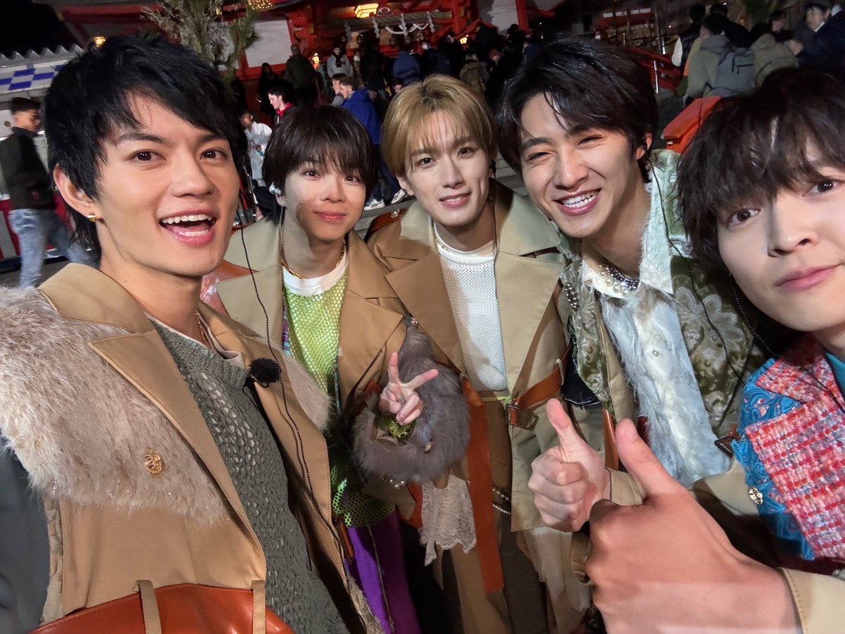 sanohayatodazo's tweet photo. カウントダウンTVにM!LKでてます！！

#あけおめみるく
でつぶやいてねーーん！ https://t.co/f3ZwJccnYi