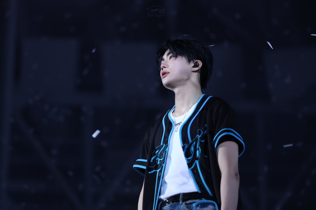 2025년도 잘 부탁해💙🫶🏻
거뉴기도 건빵이도!!!🥰
앞으로도 같이 가쟈💕

#ZB1 #朴乾旭 #박건욱 #PARKGUNWOOK #パクゴヌク #ZEROBASEONE #제베원 #제로베이스원
#건빵플래닛