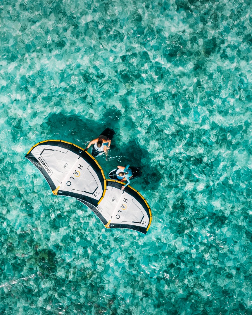 Our kind of celebration. 🎉 <a href="/willow/">♕ie</a>.surfs and @chantalepoettgens making it happen with the Halo Pro in Mauritius.

📸 @supernothing_ofc | <a href="/thomasburblies/">Thomas Burblies</a> 

#ridecore #corewingfoil #wingfoil #wingfoiling #mauritius