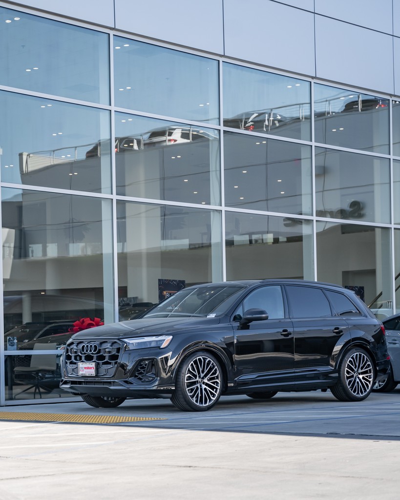 AudiRiverside's tweet photo. SUV life, leveled up. The Sq7.
https://t.co/w8cPvPud6a
#audi #audiriverside #audisq7 #sq7 #riverside #inlandempire #audiclub #cars #germancars #luxurycars #performancecars #carsdaily #audisport https://t.co/tljVf2Aluj