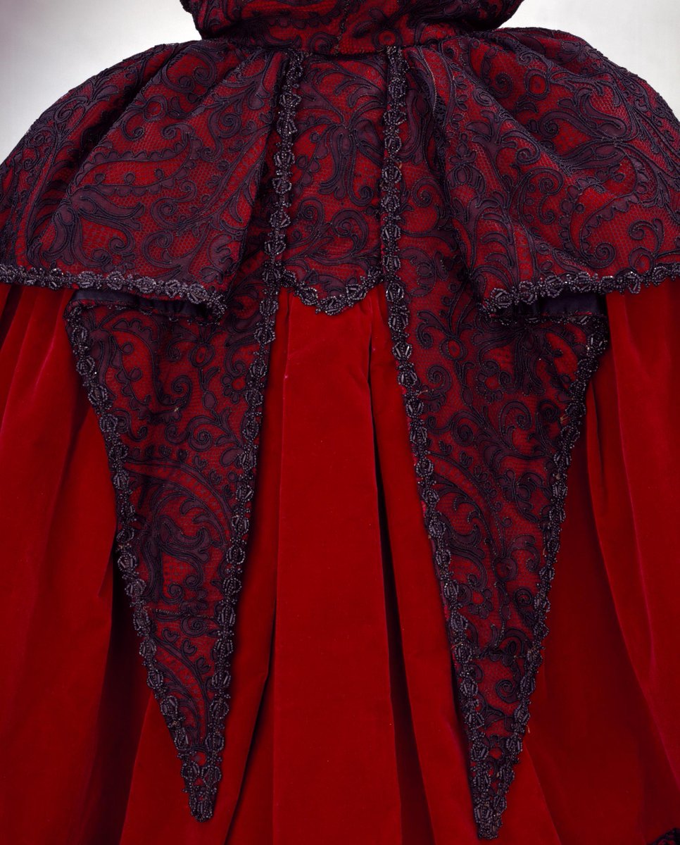 Cape by Mrs. Ball, 1893-95. Victoria and Albert Museum.