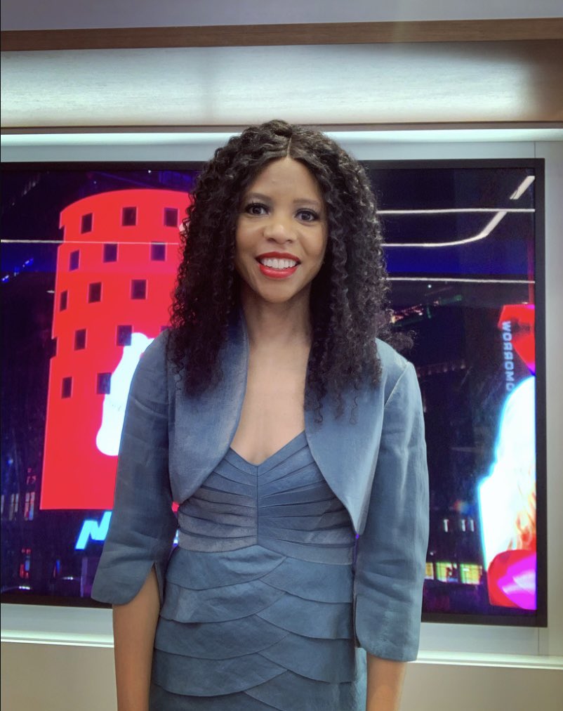 SibileTV's tweet photo. .@Walmart’s leather handbag, nicknamed the “Wirkin” for its resemblance to the famous @Hermes_Paris “Birkin” bag, sold out after generating buzz on social media. While the bags may look the same, the prices are worlds apart &amp; it’s a huge sales win for @Walmart. @CNN #MoneyMatters https://t.co/ZU5snpNjR9
