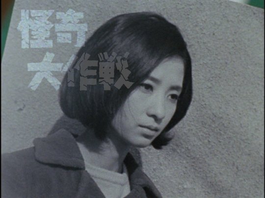 sivuchllow's tweet photo. 「じっと冷たくて、巳のように人を見てる感じ」（言われよう） https://t.co/gTPBPlk13K