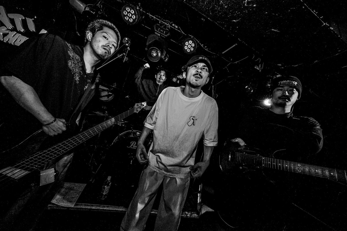 🎉 あけましておめでとうございます🎉

2025年も011を宜しくお願い致します‼️

Vo きく <a href="/963themvm/">きく</a> 
Gt Jo1no <a href="/oryo25/">Jo1no</a> 
Ba NaoKI <a href="/rebright22/">NaoKI</a> 
Dr yuuni <a href="/kura_gata/">yuu011/KuraGata</a> 

 #011authu