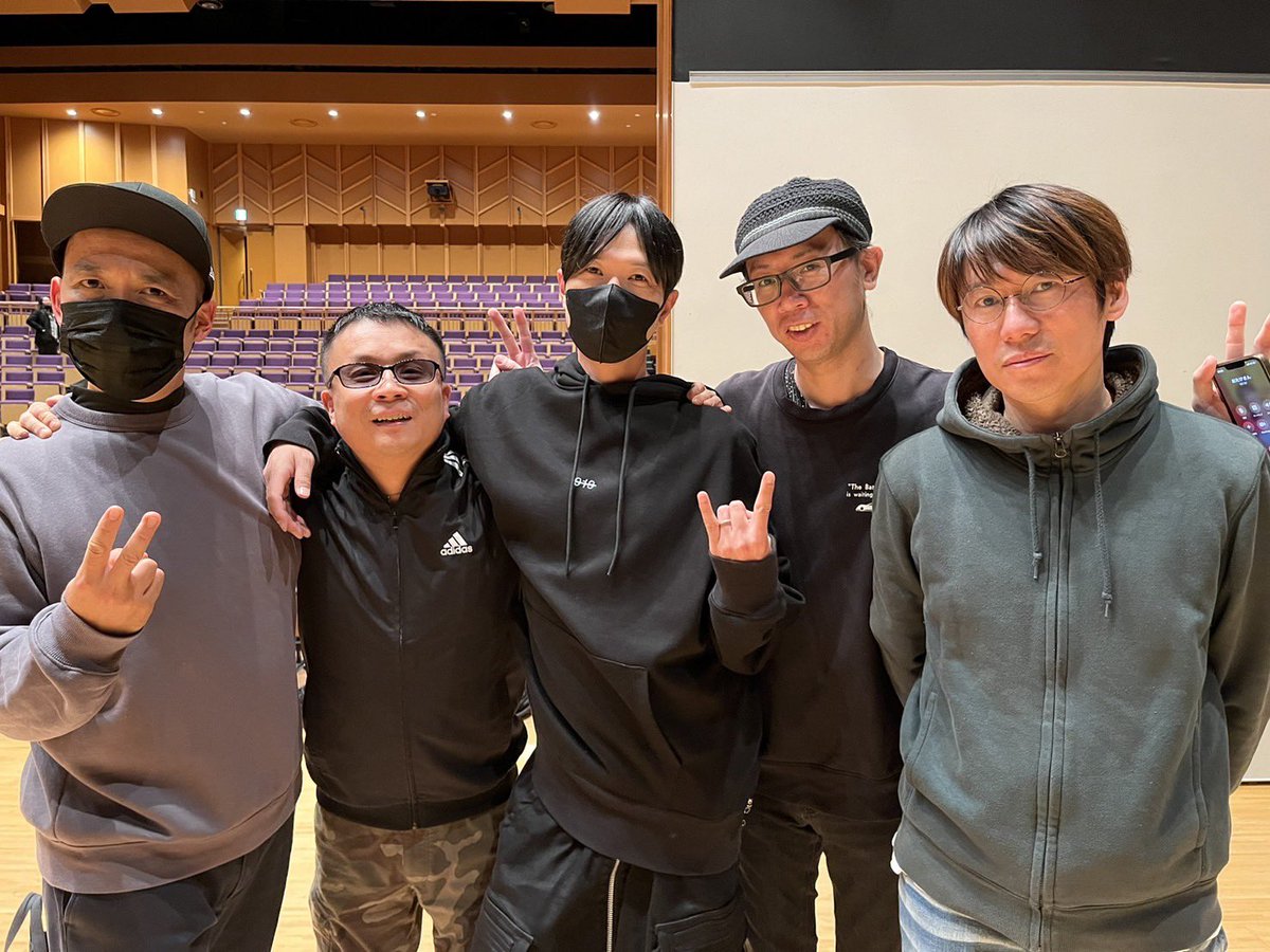 U_suke69's tweet photo. ビートニック、C paradise、見附ゆニット、夢遊病の群れ…

昨年はこれらの活動にて、沢山の人にお世話になりました。
僕の活動に携わってくれた全ての方に感謝です❗️
本年も皆さんと素敵な時間を共有出来たらと思います‼️
よろしくお願いしますー

今年も気が向いた時に徒然と… https://t.co/J9qRMgzU1E