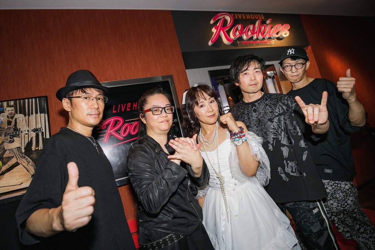 U_suke69's tweet photo. ビートニック、C paradise、見附ゆニット、夢遊病の群れ…

昨年はこれらの活動にて、沢山の人にお世話になりました。
僕の活動に携わってくれた全ての方に感謝です❗️
本年も皆さんと素敵な時間を共有出来たらと思います‼️
よろしくお願いしますー

今年も気が向いた時に徒然と… https://t.co/J9qRMgzU1E