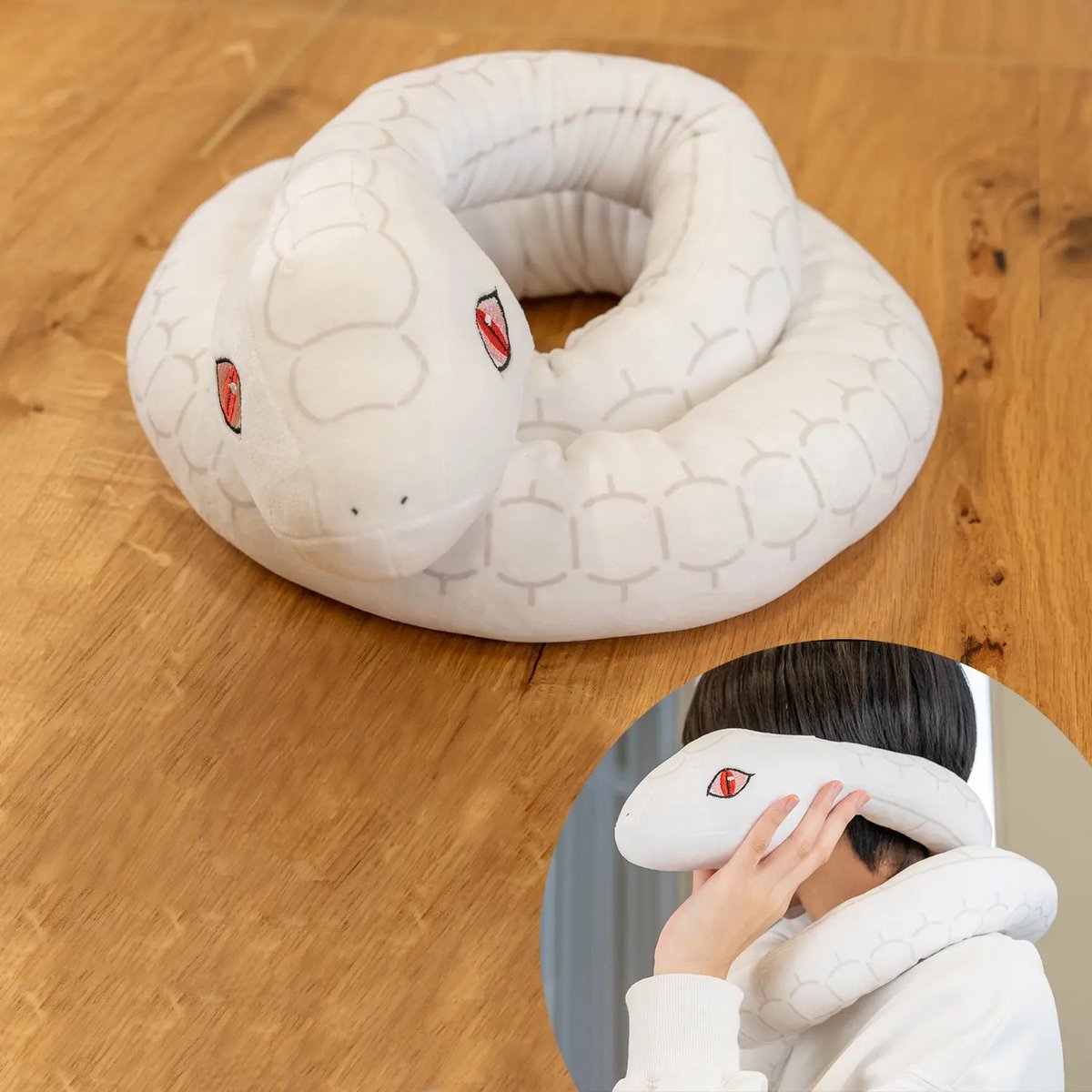 ついに待ち望んでた公式の鏑丸のぬいぐるみ(ネックピロー)が出たぁぁぁ