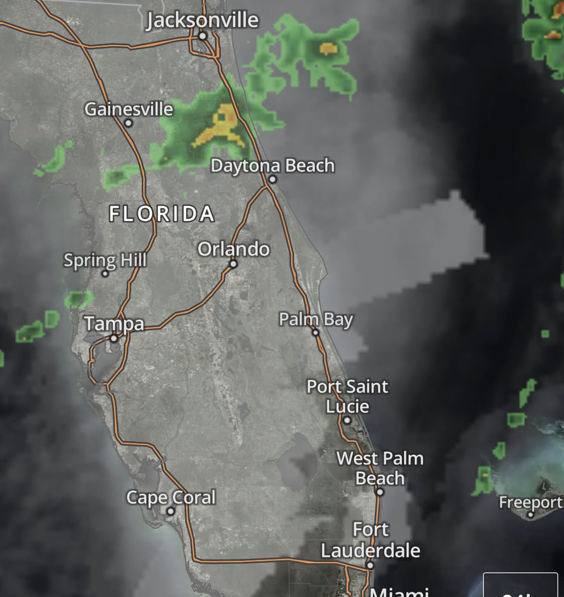 ShadowofEzra's tweet image. Nearly a third of the U.S. population, spanning 27 states, is experiencing an unprecedented wave of dense fog—the thickest in nearly two decades. 

While mainstream media claims this extreme fog is perfectly normal for the season, social media is buzzing with reports of bizarre…