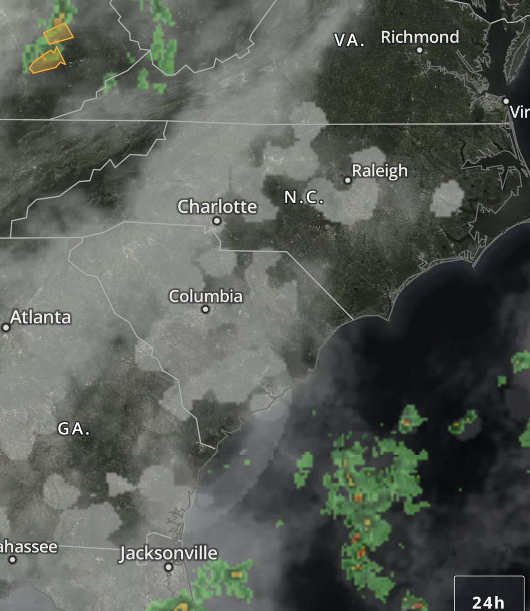 ShadowofEzra's tweet image. Nearly a third of the U.S. population, spanning 27 states, is experiencing an unprecedented wave of dense fog—the thickest in nearly two decades. 

While mainstream media claims this extreme fog is perfectly normal for the season, social media is buzzing with reports of bizarre…