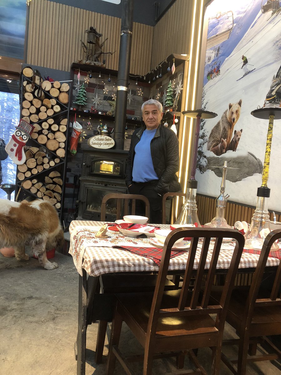 mikailtel's tweet photo. 2025 yılının sağlık,başarı ve mutluluk getirmesini diliyorum 🎄💐🎊 https://t.co/JogV0Bgxiv