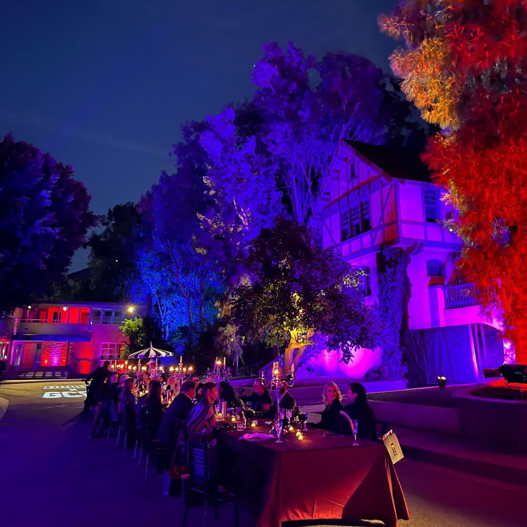 UniStudiosLot's tweet image. To our amazing clients & partners: thank you for an incredible year! Your trust, creativity, and collaboration have made 2024 unforgettable. We're grateful to be a part of your celebrations and milestones.
Here’s to more extraordinary moments in the year ahead!
#UniLotEvents