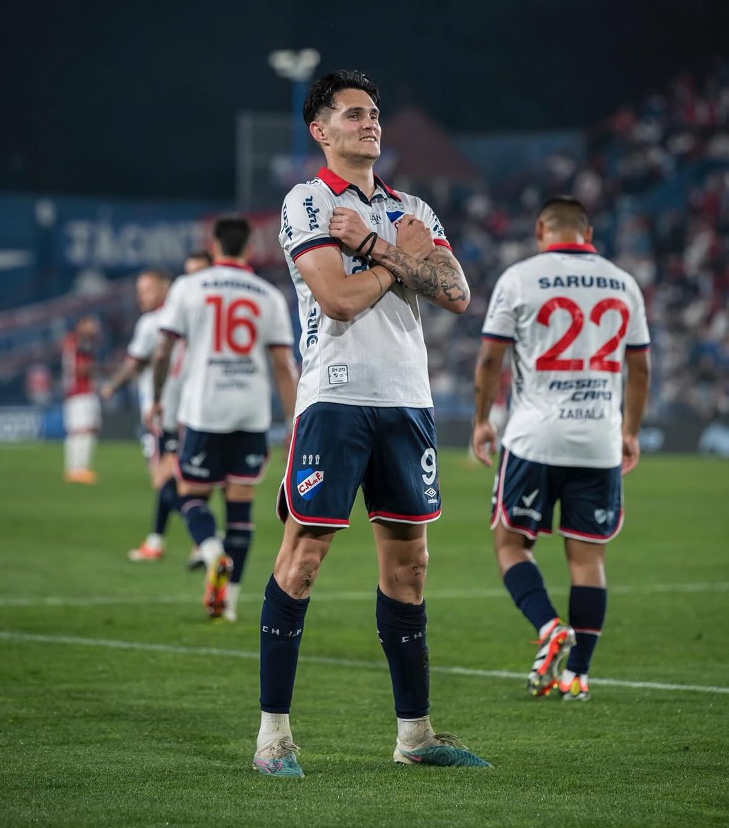 🚨[EXCLUSIVO] Argentinos Juniors llegó a un principio de acuerdo para fichar al delantero Rubén Betancourt, buscado por varios clubes de 🇦🇷.
*️⃣En los próximos días se hará la revisión médica, firmará por 2 años y arrancará la pretemporada el 3/1. #TratoHecho