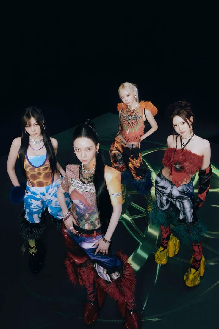 1117folder's tweet photo. 'WORK', 'Ice On My Teeth' and 'Supernova' were named on 'The Standouts K-Pop Songs of 2024' by Forbes https://t.co/xte8gV5uFa
