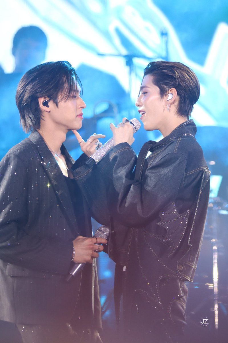 ไม่อยู่แล้วแม่จ๋าา

BKPP HNY AT CTW

#CountdownCTW2025xBKPP 
#CountdownCTW2025