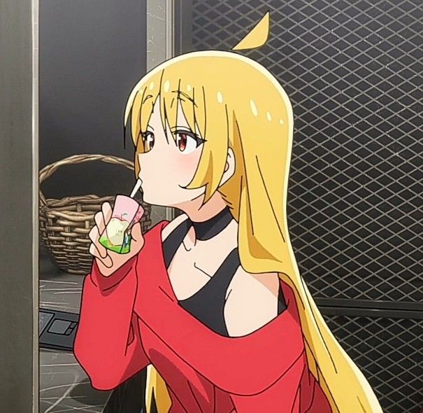 Poorly drawn Seika Ijichi tweet media