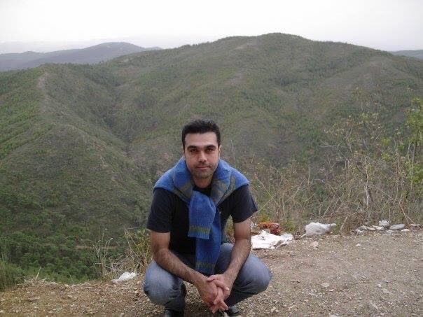 balladtobaladi's tweet photo. 🔶 Wael Hamada
Wael is a Syrian human rights activist.
Born in Douma in 1976, he worked on involving Syrian youth in politics since 2000. 
When the revolution started in 2011, Wael took part in founding the local coordination committees and the VDC along with Razan and Samira 🪡 https://t.co/SEGpIFDPhD