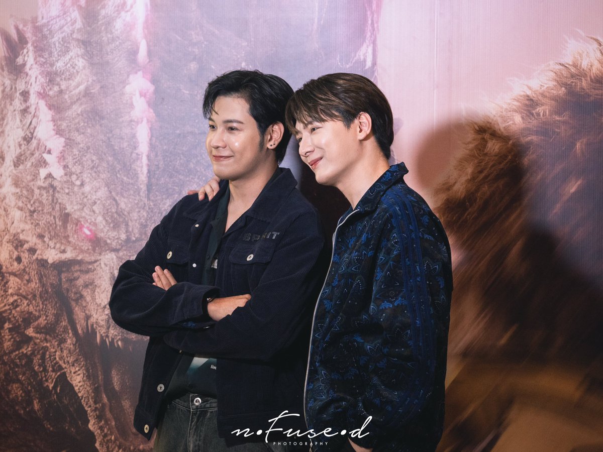 FUSiiZAA's tweet image. สวัสดีค่ะ เมนที่รักของพี่ทั้งสองคน 
@kristtps @stjinx_maya 

ปี 2567 ได้เดินทางมาถึงวันสุดท้ายของปีแล้ว พี่เลยมีความรู้สึกมากมายที่อยากบอกให้ฟัง ทั้งยังอยากขอบคุณ และถือโอกาสอวยพรด้วย

ปีนี้เข้าปีที่ 7 แล้วที่เข้ามาติดตามน้องๆ และก็ต้องยอมรับว่า…