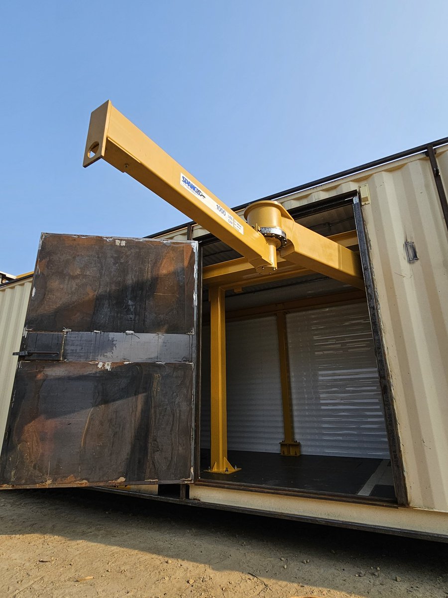 MascoCrane's tweet photo. A special project we worked on this year for one of our customers. A 1 Ton Bridge Crane System installed in a Sea-Can Container complete with an 1,000Lbs. Articulating Jib Crane. #cranes #yegmanufacturing #jibcrane #bridgecranes https://t.co/w6YgvC0MdU