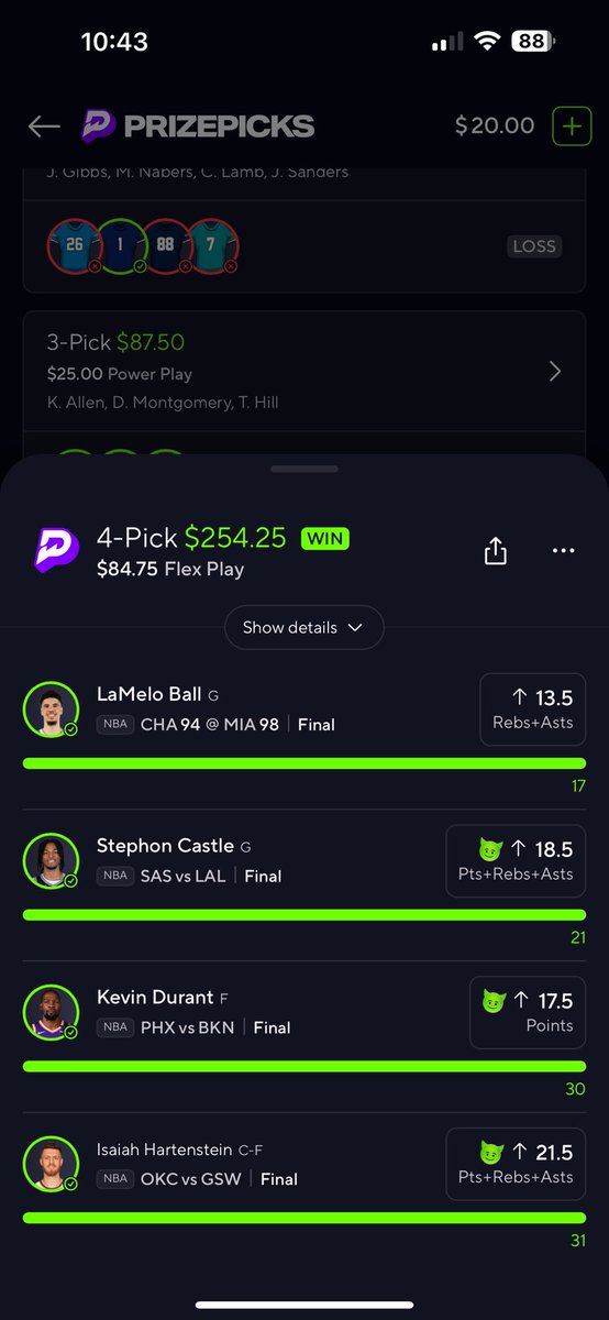 HANGIN IT UP™️ tweet media