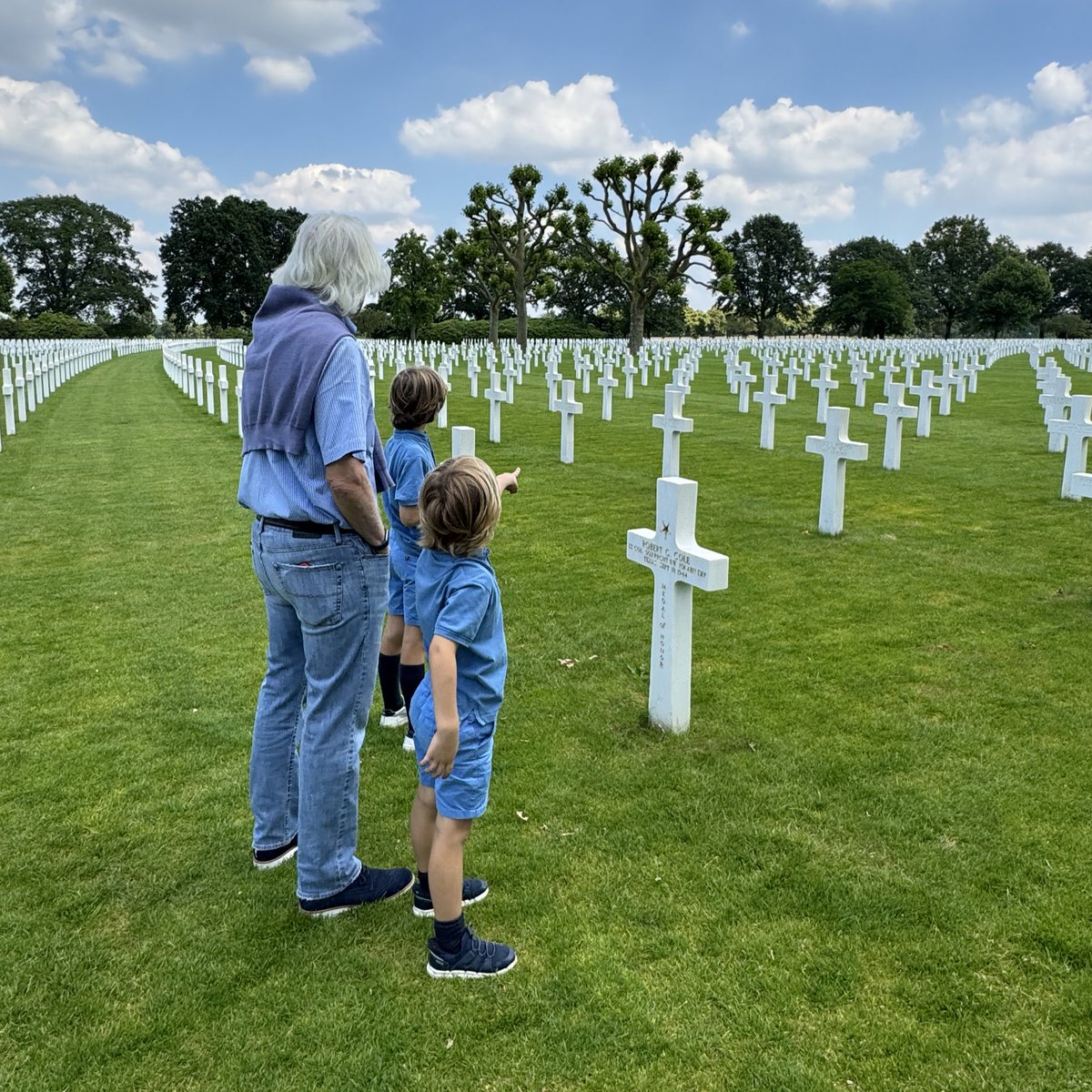 ✨As 2025 approaches, I’m reflecting on a moment with my sons at the Netherlands American Cemetery. In the New Year, I look forward to sharing more about these hallowed grounds &amp; the remarkable lives they commemorate.

Until then, wishing you a happy, healthy 2025! 

#RememberUs