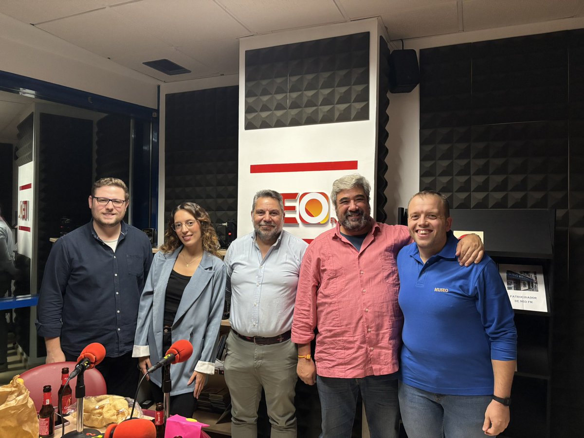 Y llegó la nueva temporada y con ello se sumaron los compañeros <a href="/alvaroocruzzz_/">Álvaro Cruz</a> <a href="/espee_guerrero/">Espe</a> y <a href="/Alicia_fdeez/">Alicia</a> al equipo.

Entre chicharrones y botellines venimos forjando una nueva temporada de sueños e ilusiones.