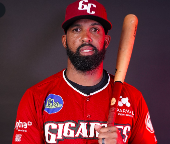 ligasmenores's tweet photo. Carlos Peguero, de  @Gigantes_Cibao  y Aderlin Rodríguez, de @aguilascibaenas , fueron los lideres  con cohco de jonrones de @LIDOMRD  24-25. Para Peguero fue su tercer titulo para Rodríguez su segundo #winterball2024-25 #lide https://t.co/nsbQ7I5oqV