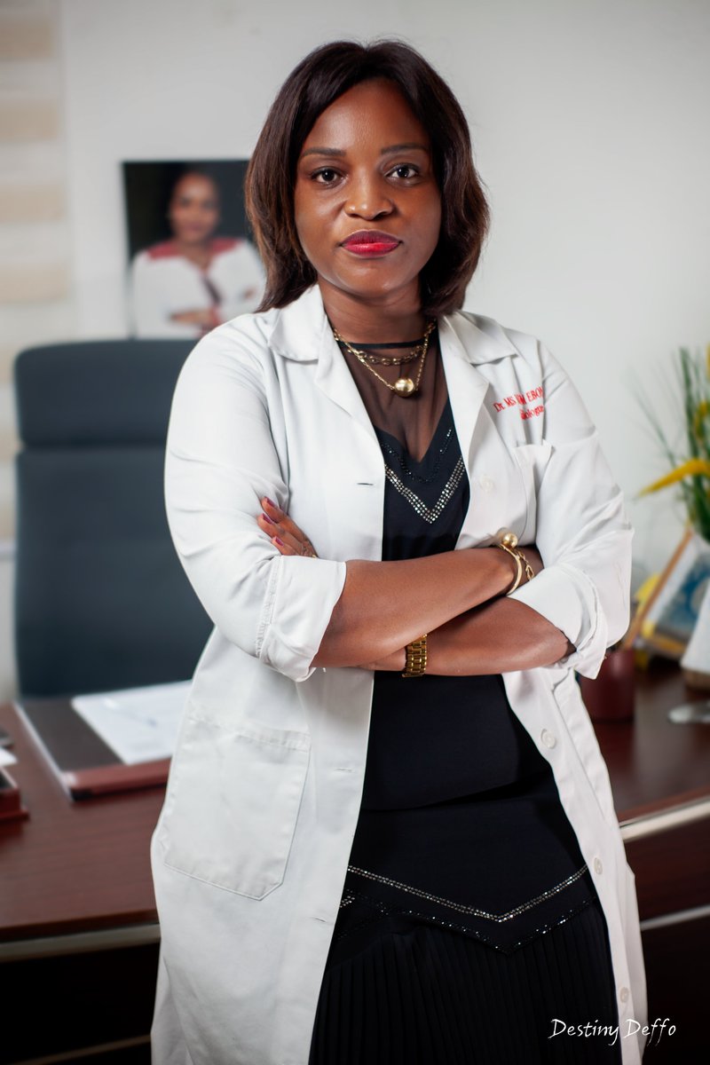 Une femme à la tête de l'hôpital #Laquintinie de #Douala!

Dr Marie Solange Ndom Epse Ebongue Manga, <a href="/DrNdom/">Dr Marie Solange NDOM-EBONGUE</a>, cardiologue devient la première femme qui va diriger cette formation hospitalière. 

Elle était jusqu'ici conseillère médicale. ☺️