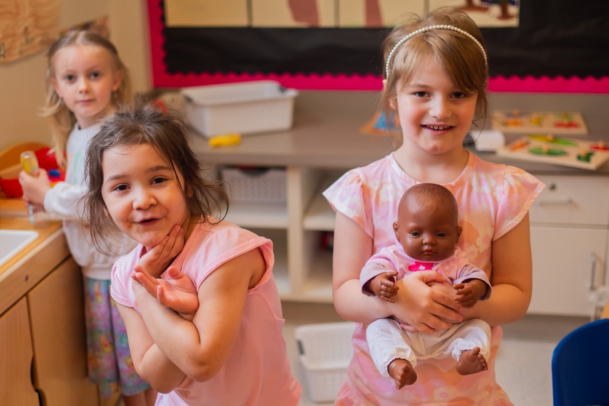 cscinc_org's tweet image. We&apos;re ready to kick off the new year with these amazing kiddos! We want 2025 to be filled with endless possibilities for learning and growth! What are you looking forward to in 2025?🎉📚✨#EarlyLearning #BrightFutures #CommunityServicesForChildren #HeadStart