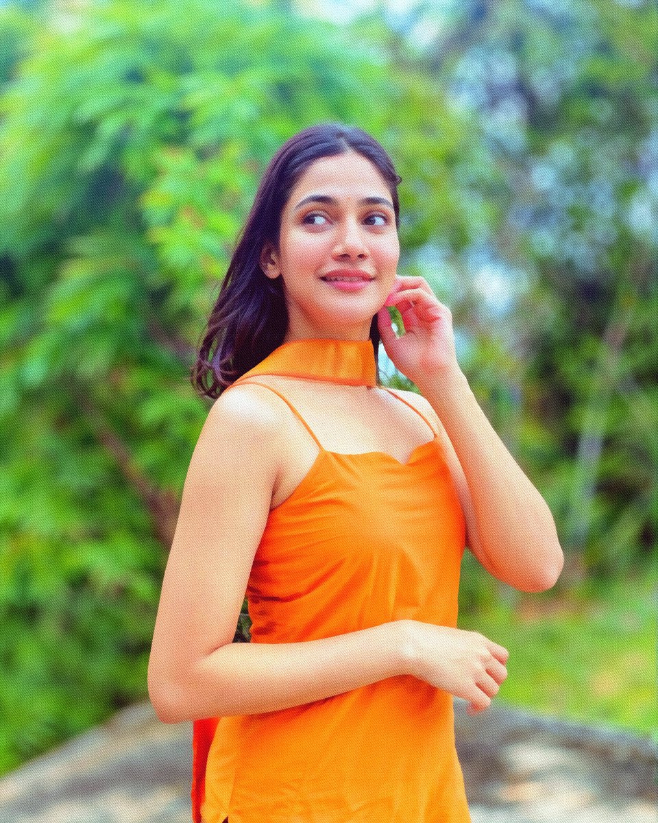 Losliya Mariyanesan ▫️▫️▫️▫️▫️▫️▫️▫️▫️▫️ᴾᵃʳᵒᵈʸ (@losliyamaria96) on Twitter photo 
