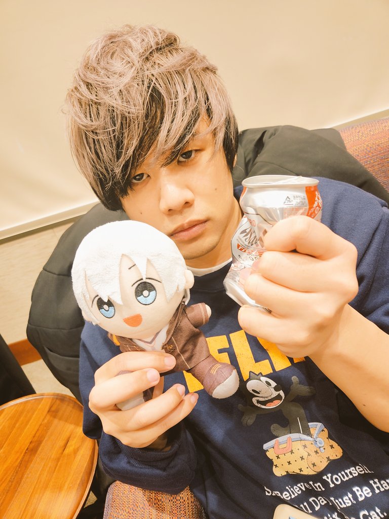 Average_Virtual's tweet photo. あけましておめでとうございます！
今年もよろしくお願いします！！！ https://t.co/J0rW8cTAIs
