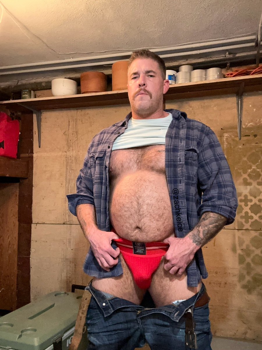 holiday belly in full effect…show me how yours is looking…

…new vid on OF