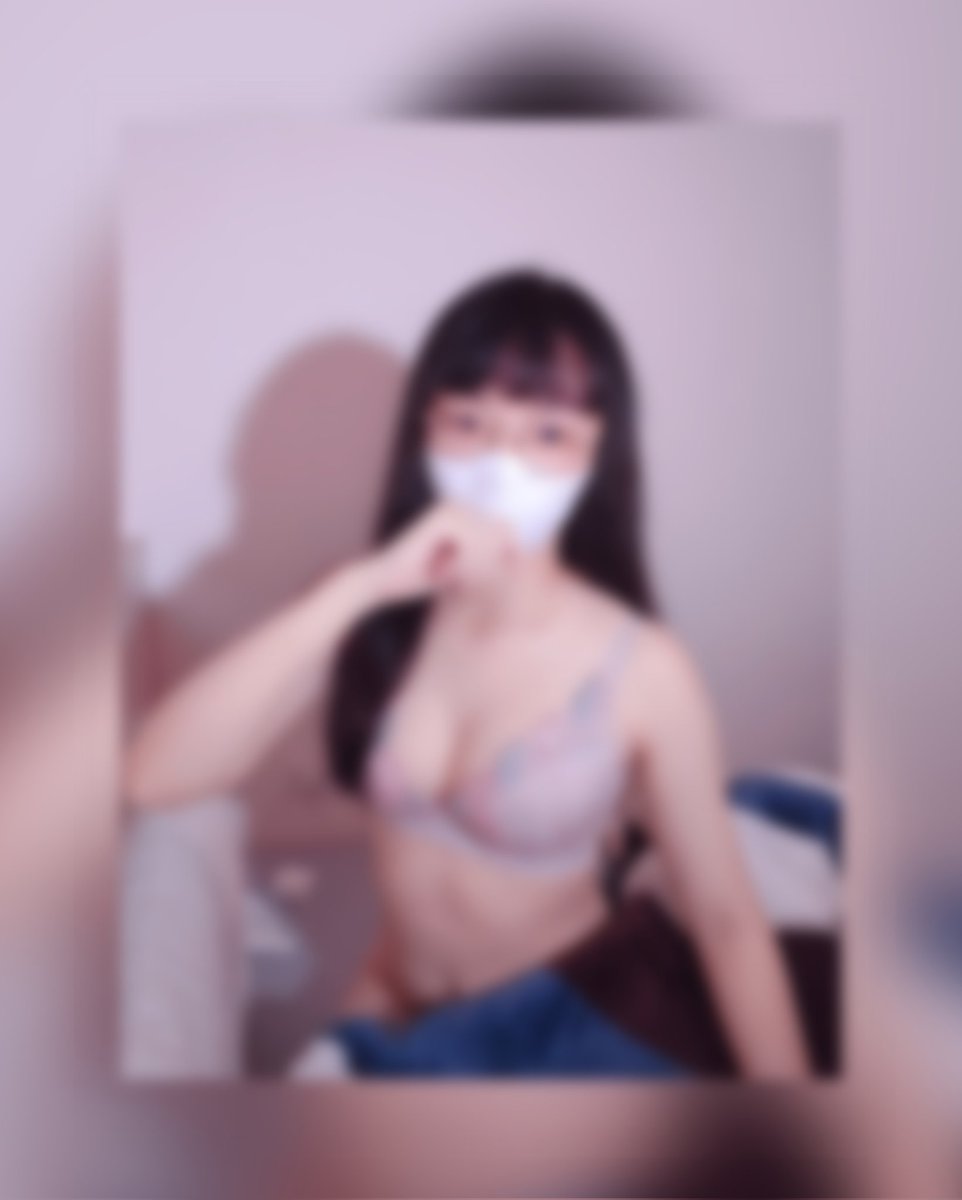 「 新年快樂！！！！✨✨🍬 」
新的一年就該在凌晨
偷發瑟瑟（？？？😎
算是一個小福利(・`ω´・)
雖說晚了一個小時的我www
++++---------------------+++++
但是我最近胖了不少QAQ
希望你們不會介意啊啊啊🥹🥹
++++----------------+++++
歡迎在這邊留下新年新希望🤣
希望大家新的一年都可以過的更好✨
下次發文大家可以猜猜
是什麼時候呢？✨(●´ω｀●)ゞ
++++------------+++++
備註：
目前正在看著電腦螢幕傻笑的悠依
(* ´﹃｀)